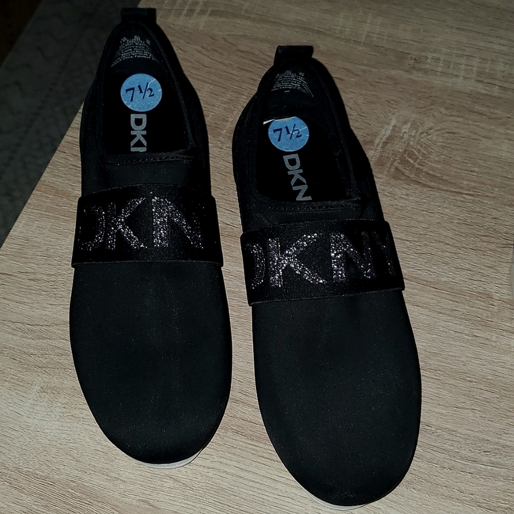DKNY slipons 7.5.